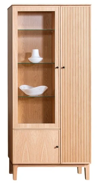 Vitrinenschrank Eiche hell-Front mit gefräster Riffeloptik